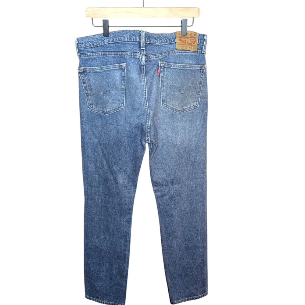 Levi’s 514 Straight Fit Jeans Mens 36x32 Blue Medium Wash Distressed Denim - Picture 2 of 16
